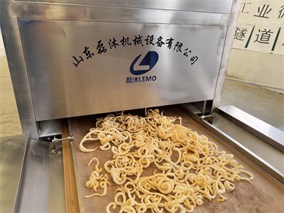 豬皮微波膨化設(shè)備—健康膨化新標桿，解鎖美味零負擔